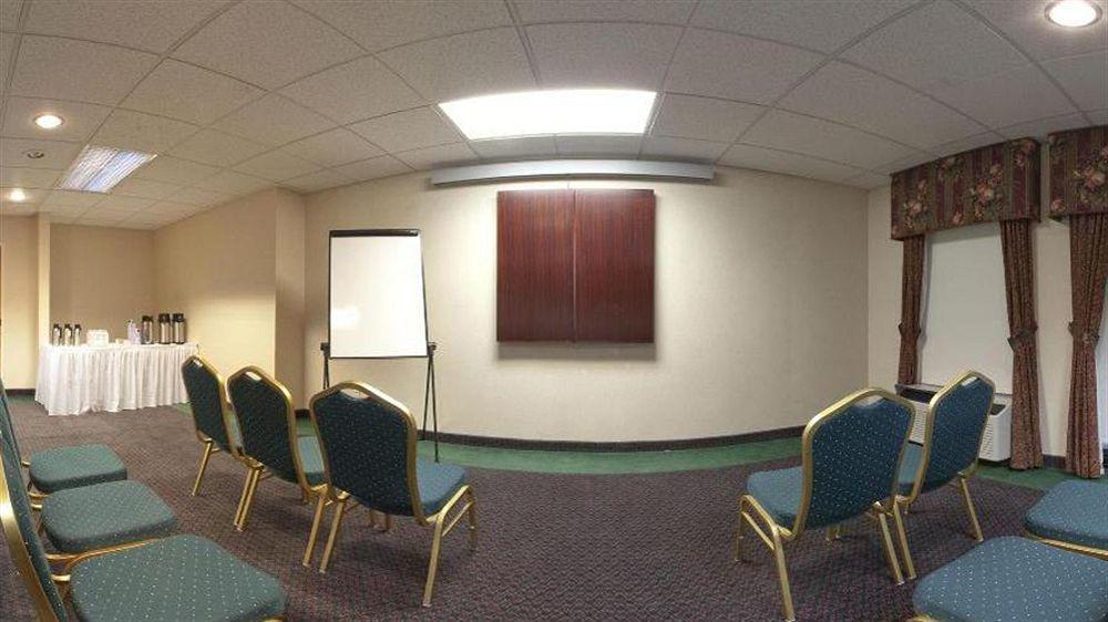 Holiday Inn Express & Suites Allentown-Dorney Park Area By Ihg Ngoại thất bức ảnh